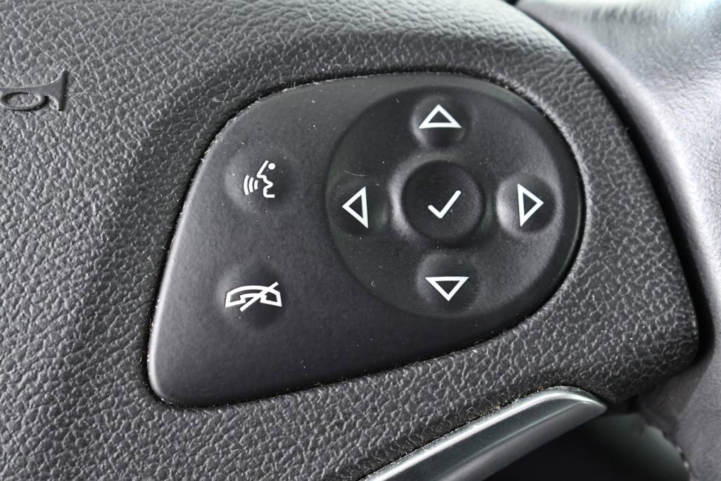 Used 2016 Chevrolet Impala LTZ FWD image 33