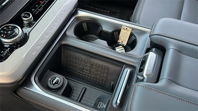 New 2025 Ford Expedition Max Active image 19