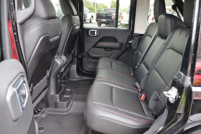 Used 2026 Jeep Wrangler Unlimited Rubicon AWD/4WD image 44
