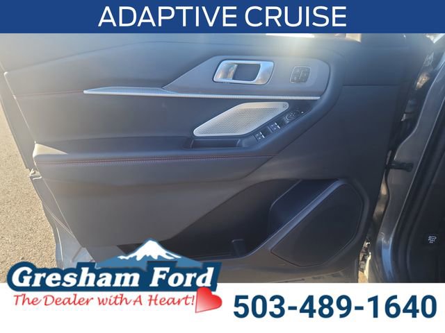 Used 2025 Ford Explorer ST image 13