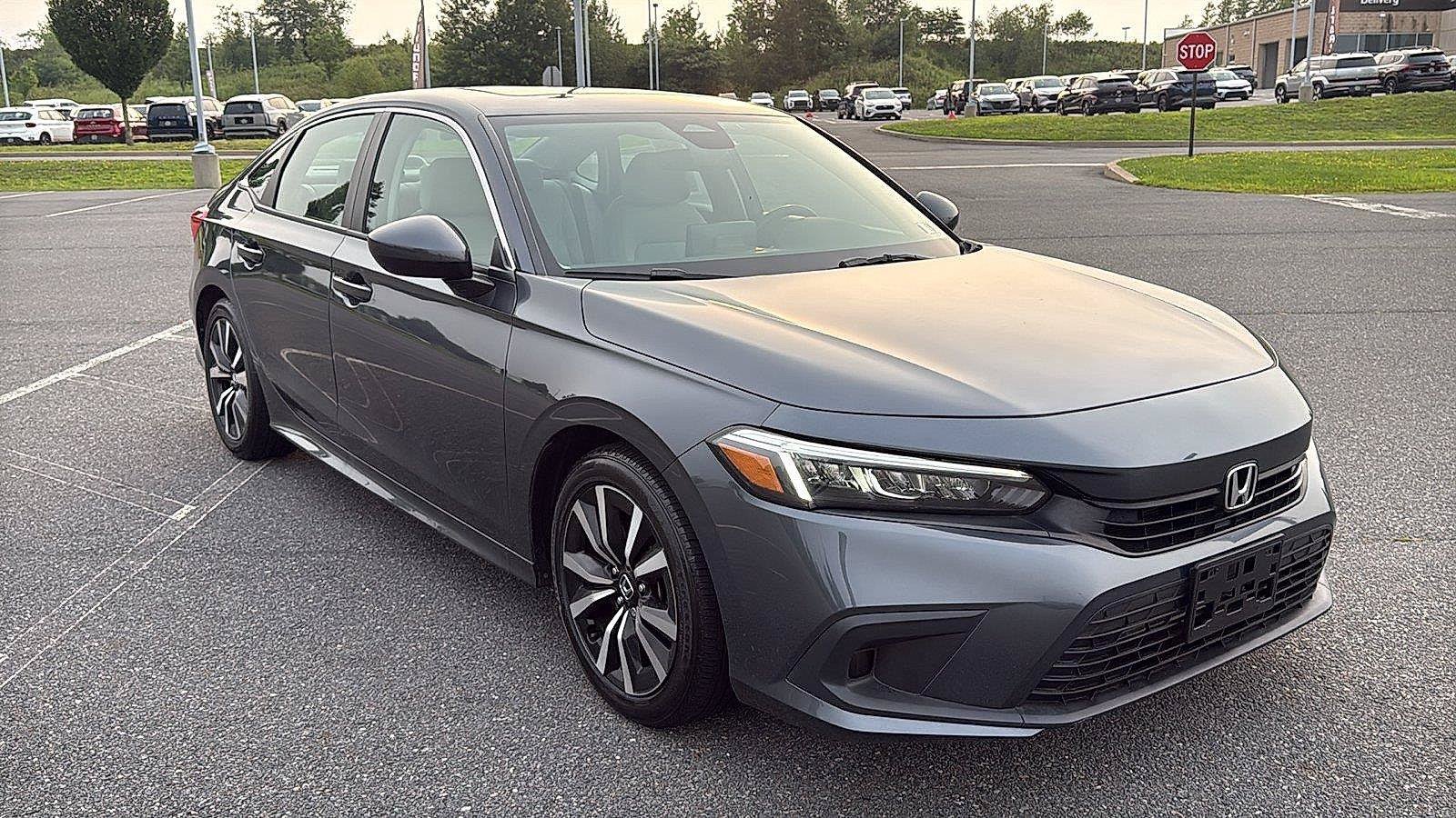 Used 2024 Honda Civic EX image 1