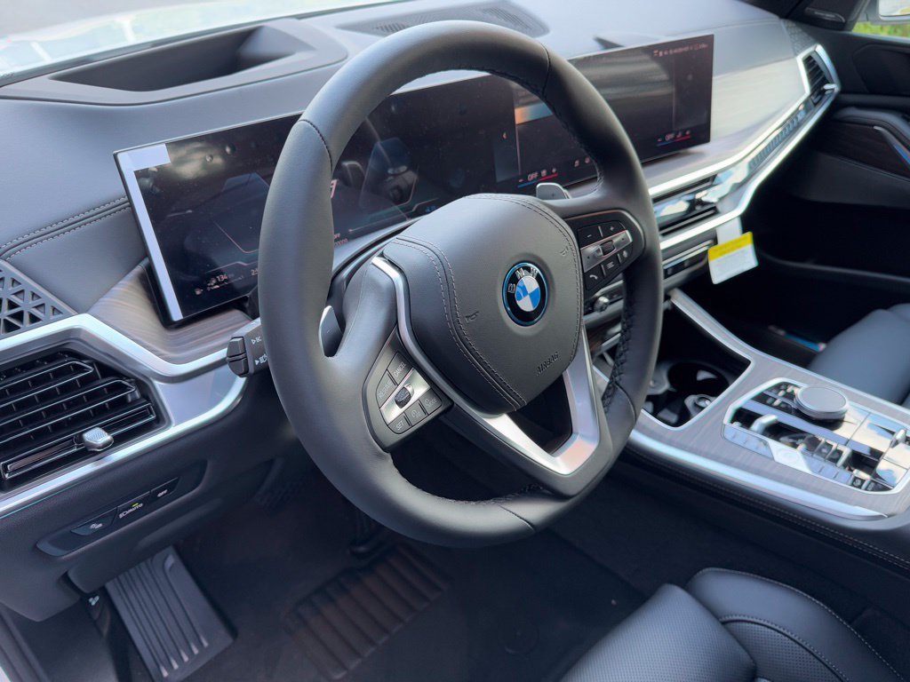 Used 2026 BMW X5 xDrive50e w/ Premium Package AWD/4WD image 14