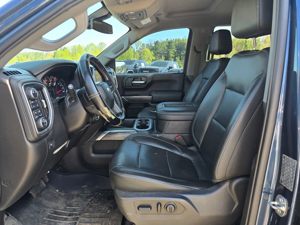 Used 2019 Chevrolet Silverado 1500 LTZ w/ LTZ Plus Package AWD/4WD image 4