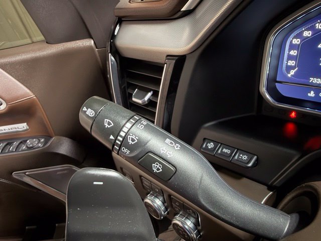 Used 2023 GMC Sierra 1500 Denali w/ Technology Package AWD/4WD image 36