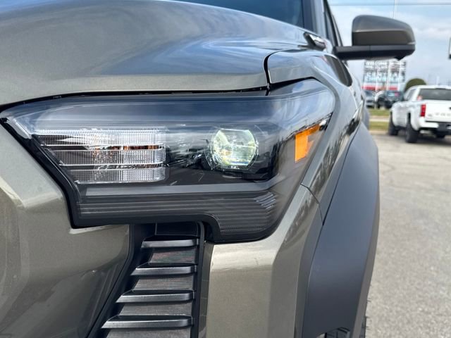 New 2025 Toyota Tacoma TRD Off-Road image 9