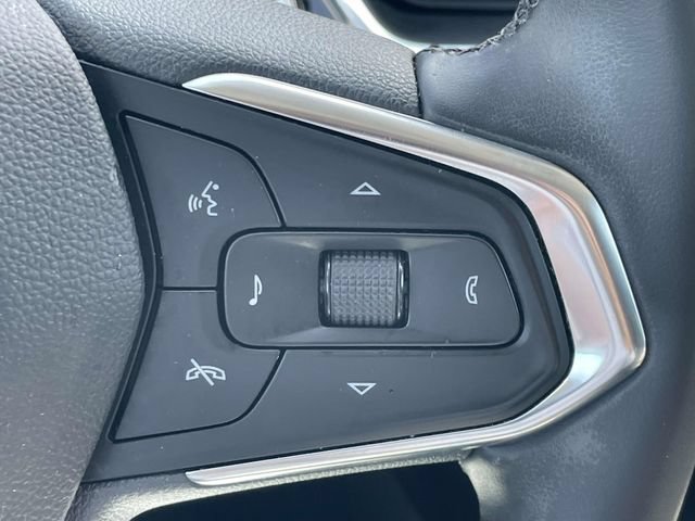 Used 2025 Chevrolet Trax ACTIV w/ Driver Confidence Package FWD image 22