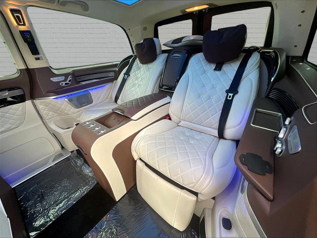 Used 2020 Mercedes-Benz Metris Passenger image 18