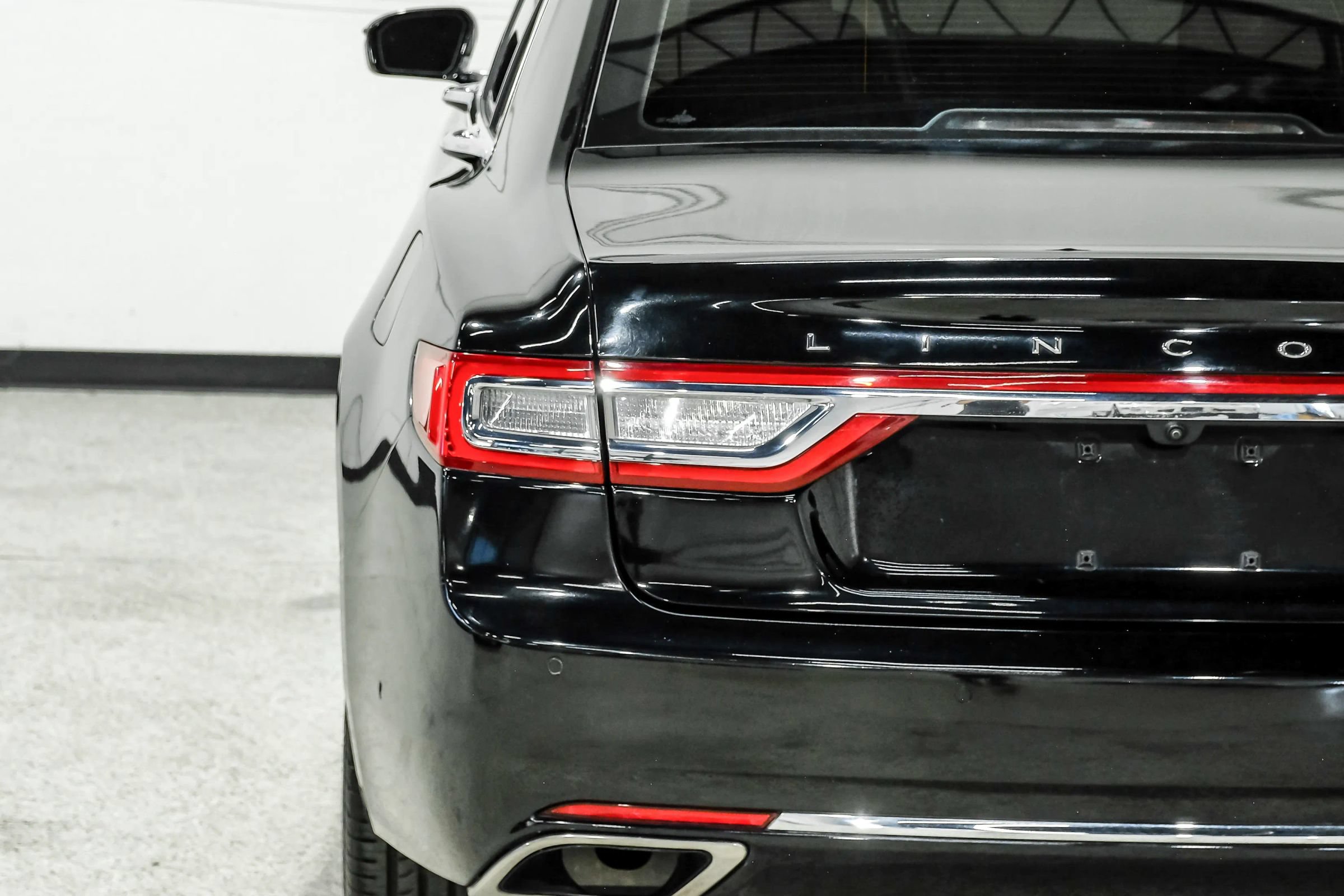 Used 2018 Lincoln Continental Reserve FWD image 54