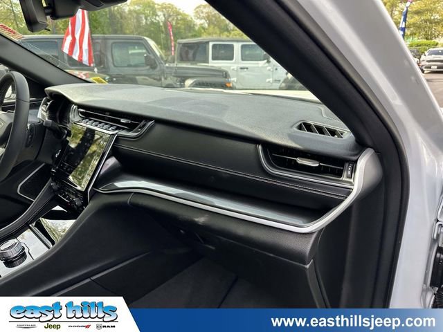 Certified 2023 Jeep Grand Cherokee L Laredo AWD/4WD image 27
