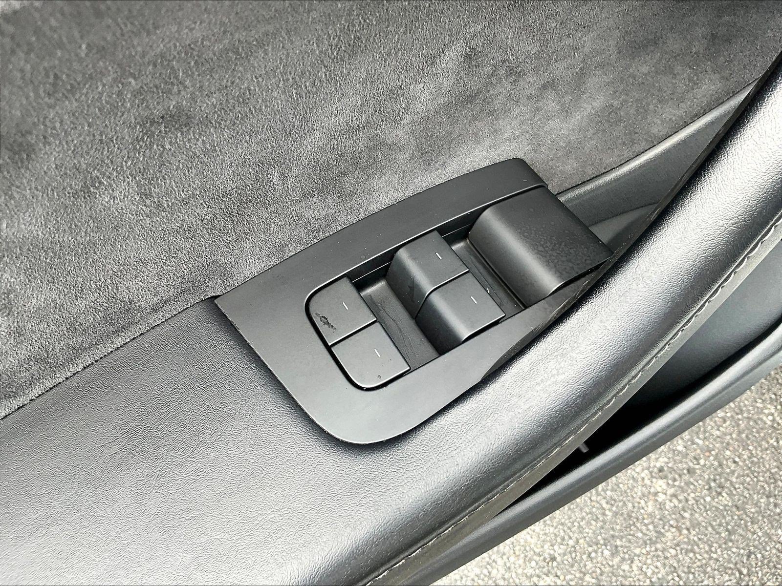 Used 2022 Tesla Model 3 Performance AWD/4WD image 35