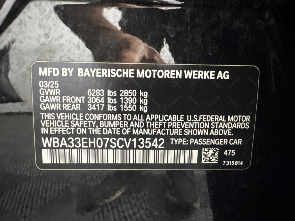 Certified 2025 BMW 740i xDrive w/ Premium Package AWD/4WD image 37