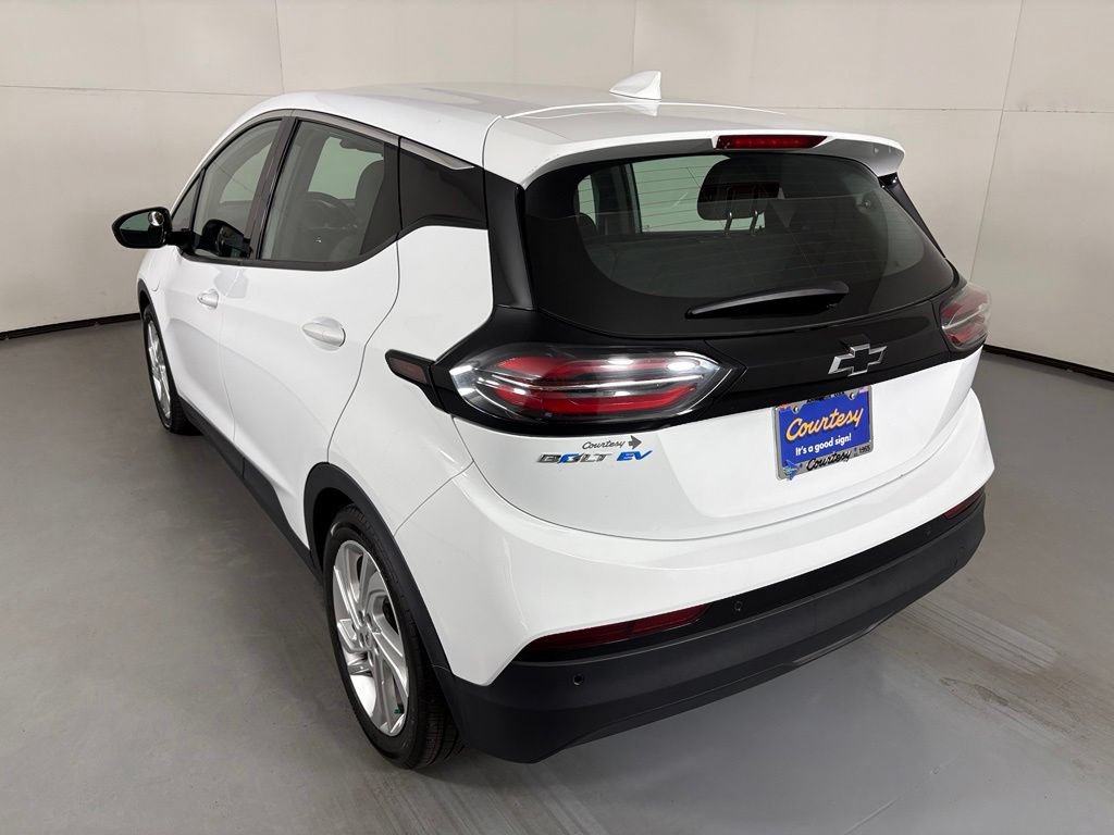 Certified 2023 Chevrolet Bolt LT w/ Driver Confidence Package FWD image 7