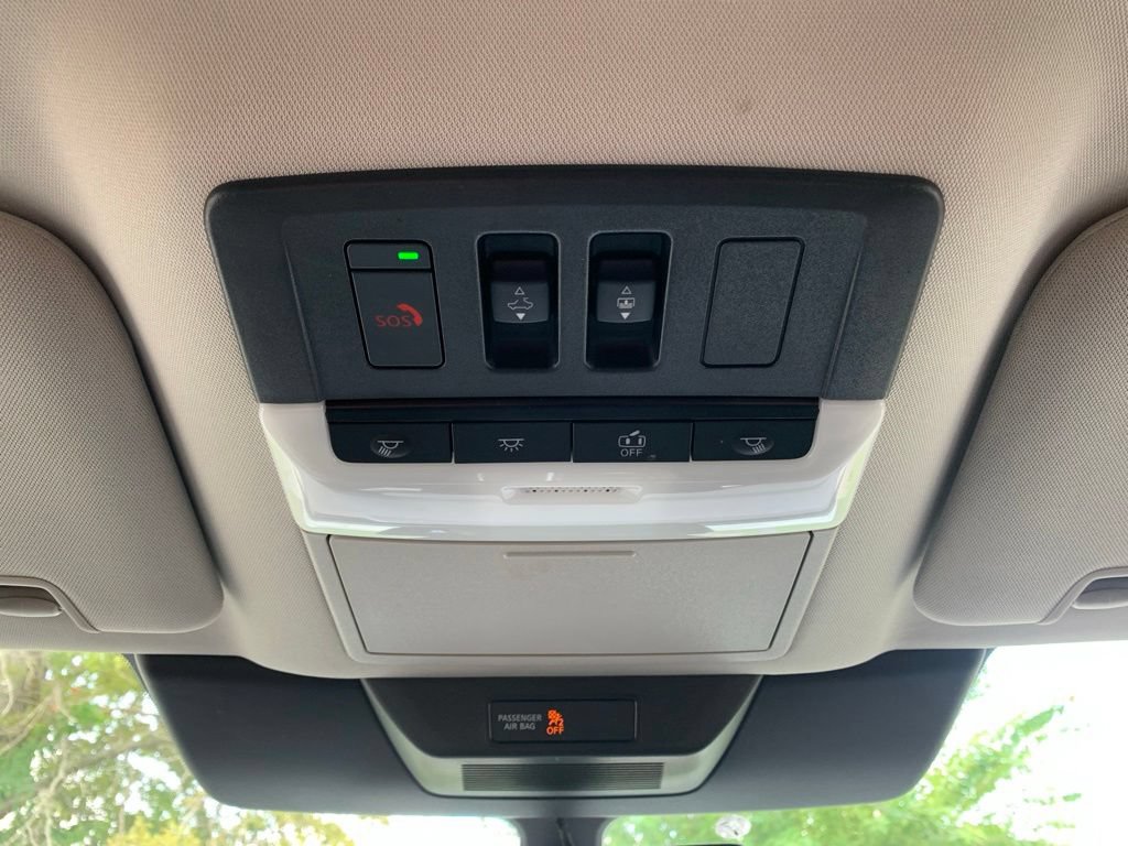 Used 2025 Nissan Pathfinder Platinum w/ Cargo Package FWD image 17