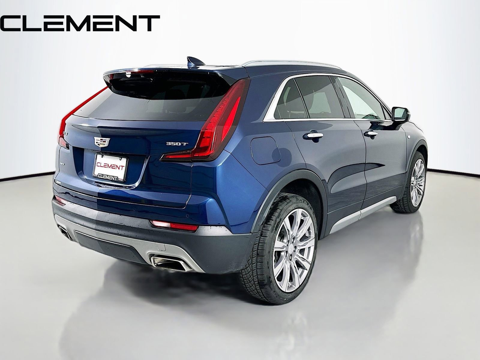 Used 2021 Cadillac XT4 Premium Luxury w/ Sun And Sound Package image 7