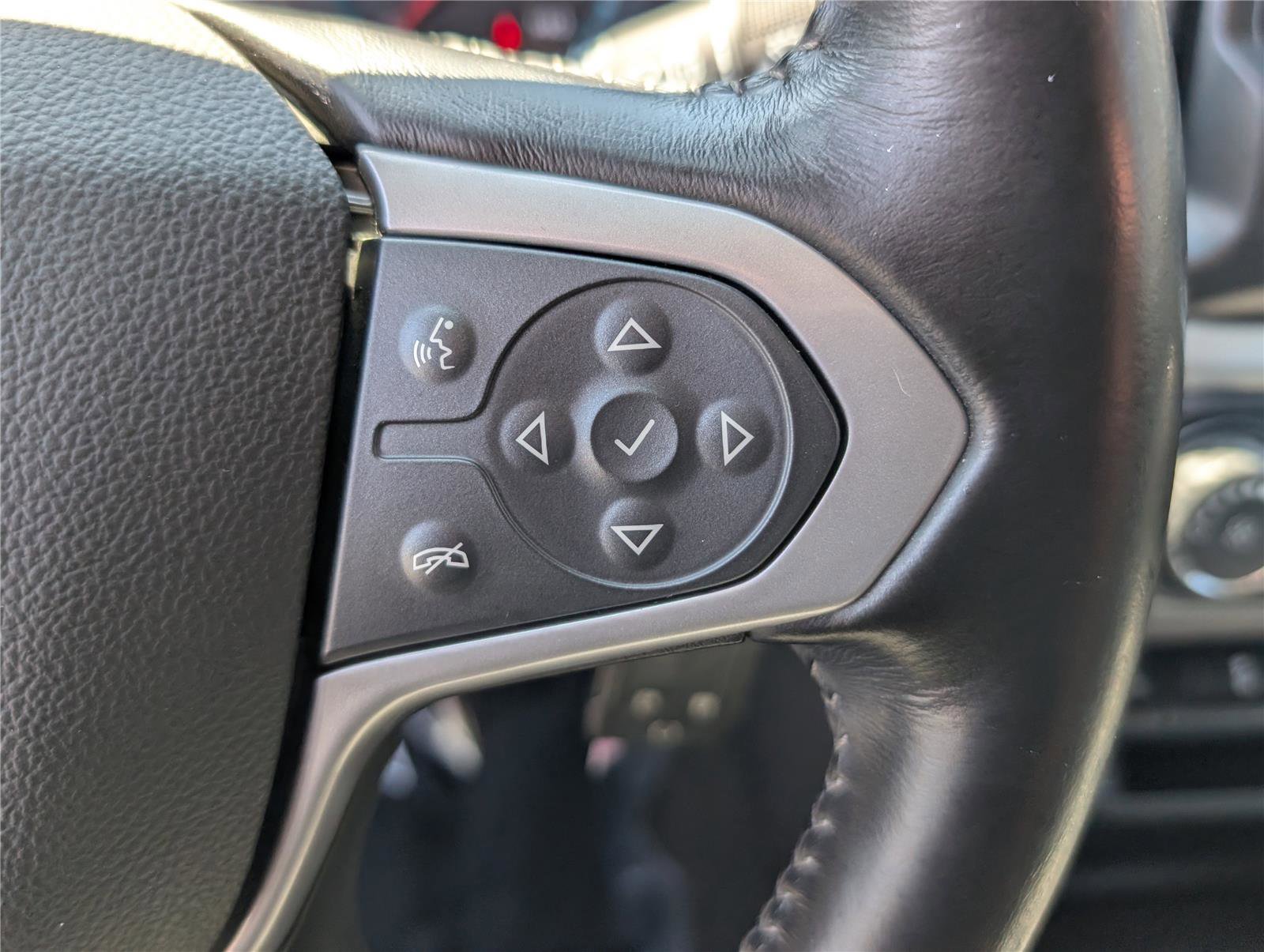 Used 2018 Chevrolet Colorado LT w/ LT Convenience Package AWD/4WD image 22