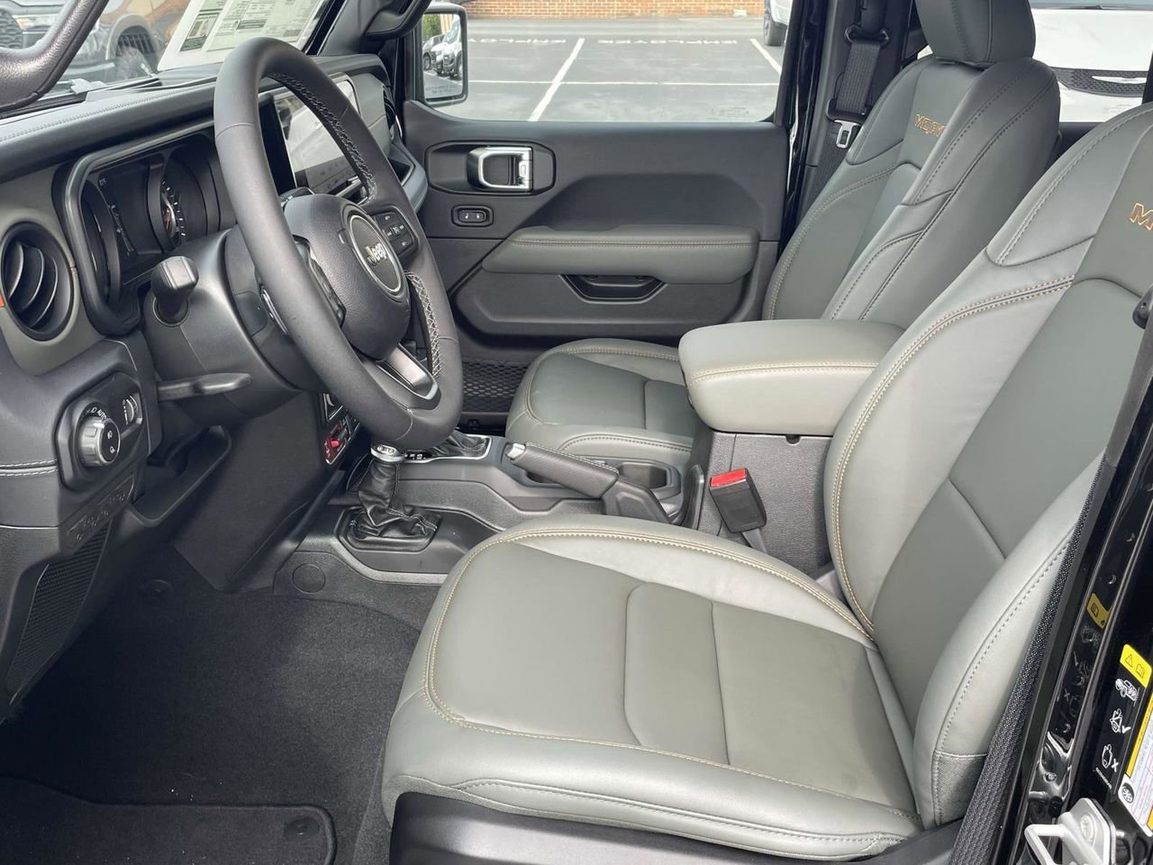 New 2025 Jeep Gladiator Mojave w/ Safety Group image 24