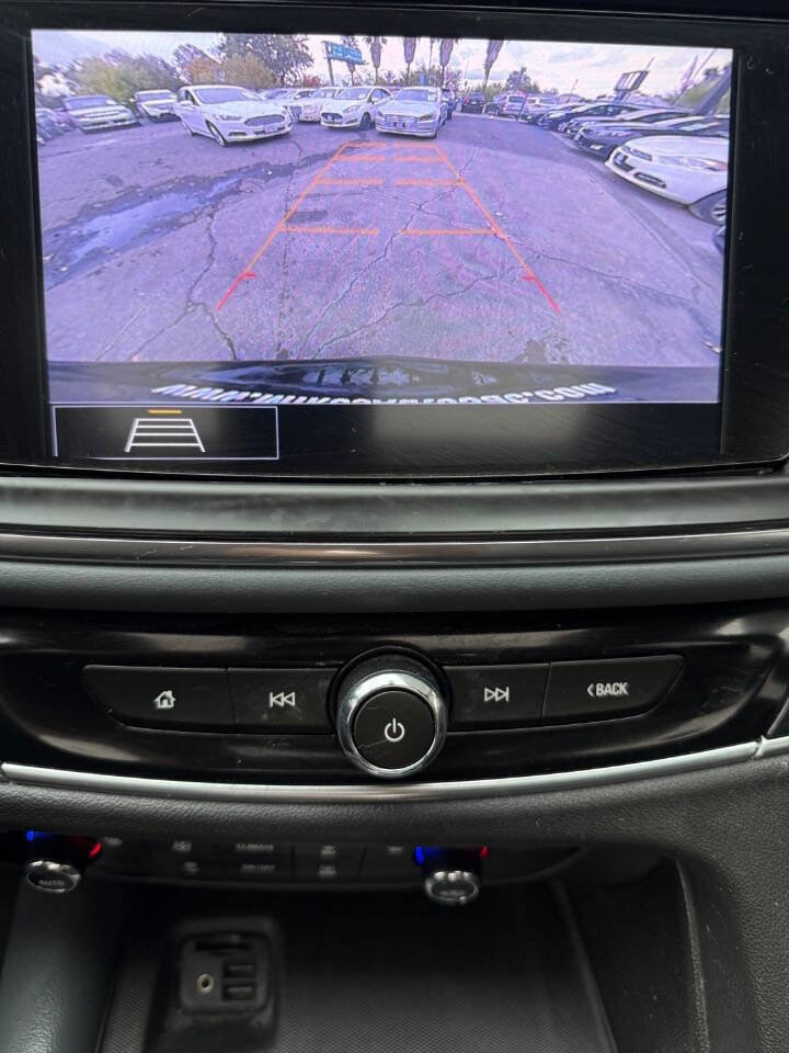 Used 2020 Buick Enclave Essence image 41