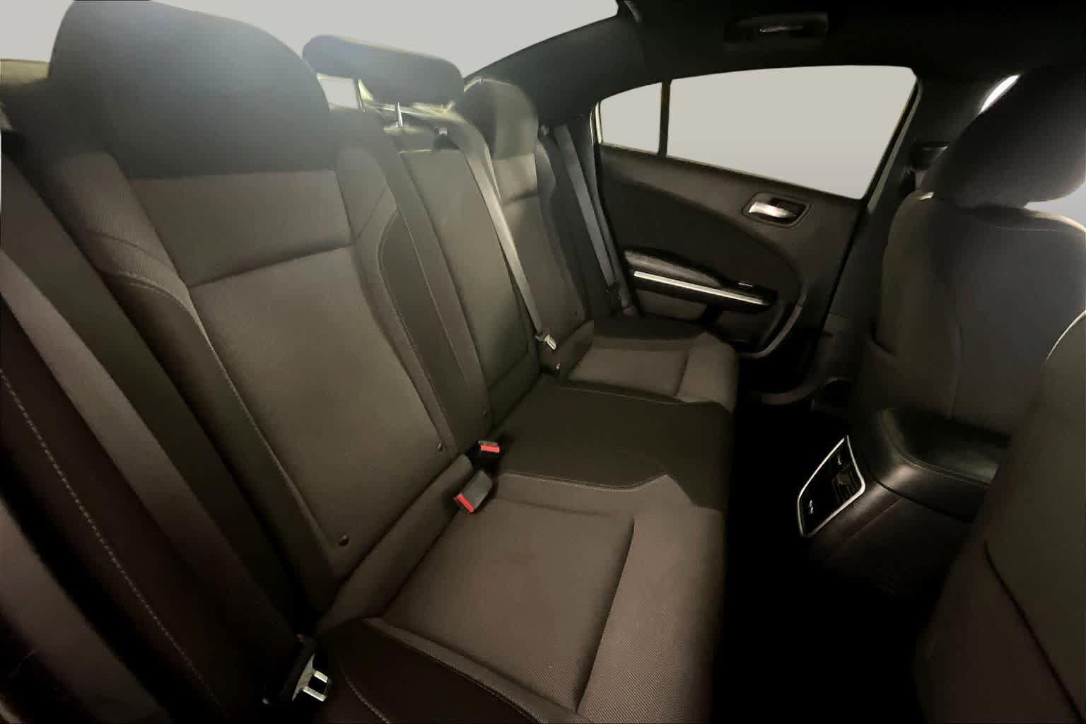 Used 2022 Dodge Charger SXT RWD image 18