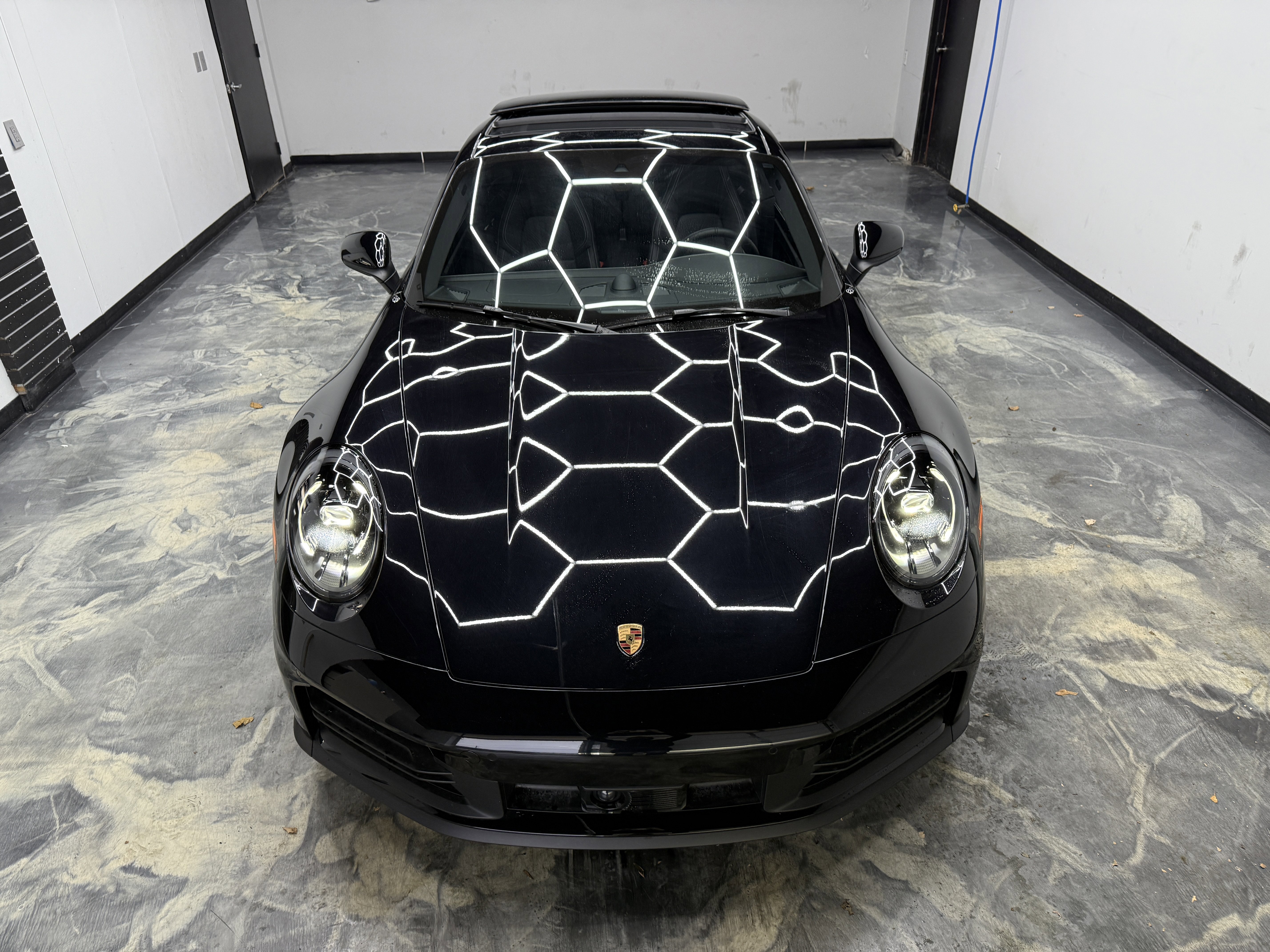 Used 2025 Porsche 911 Carrera image 8