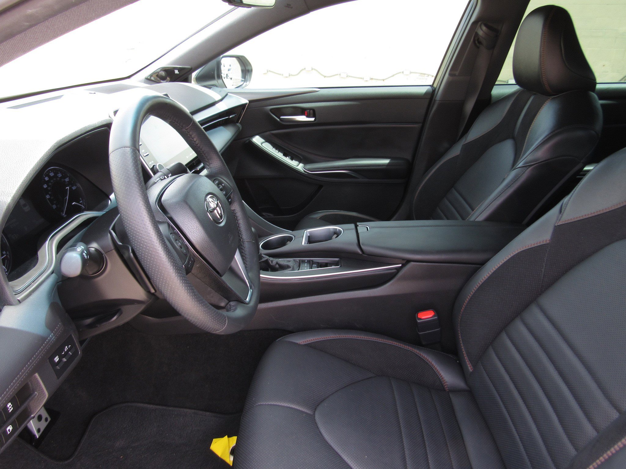 Used 2021 Toyota Avalon XSE w/ Carpet Mat Package (TMS) FWD image 14