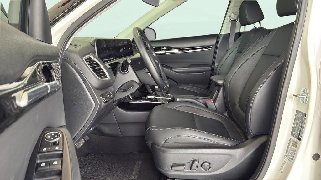 Used 2025 Kia Seltos EX w/ EX Sunroof Package FWD image 13