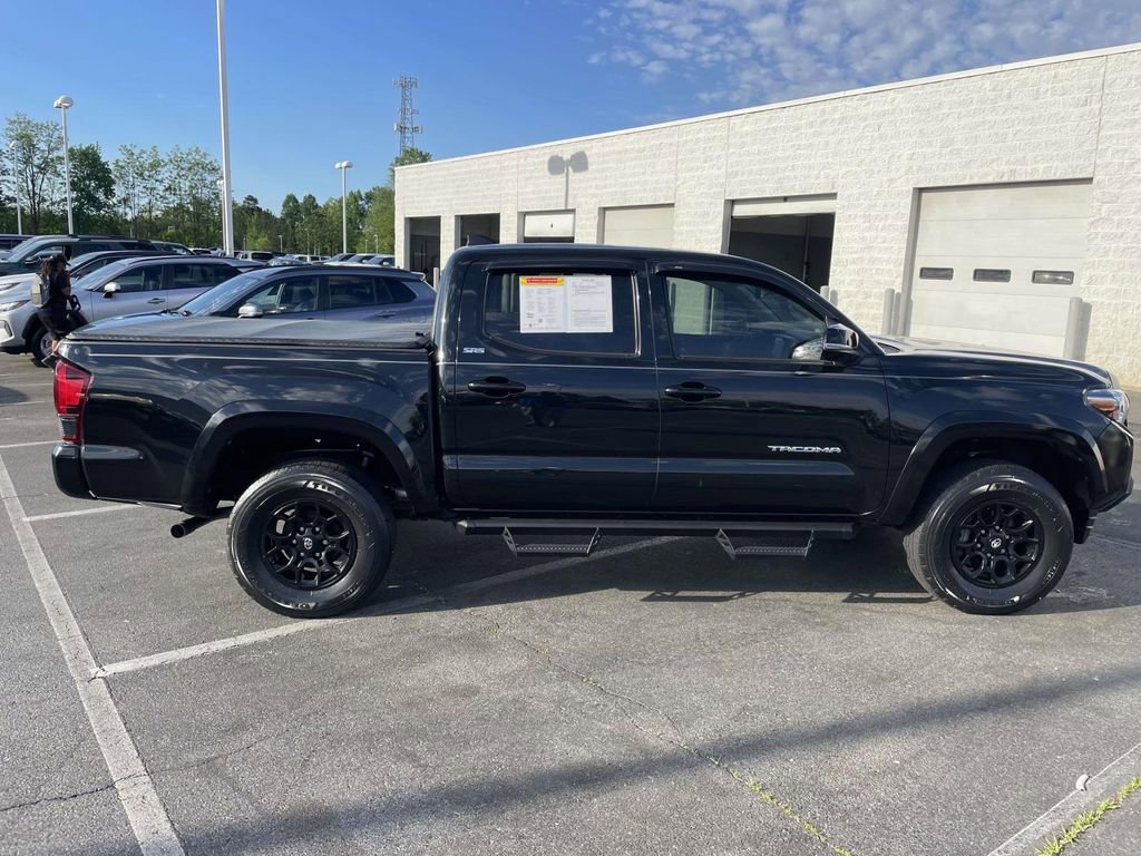 Used 2022 Toyota Tacoma SR5 w/ Technology Package image 12