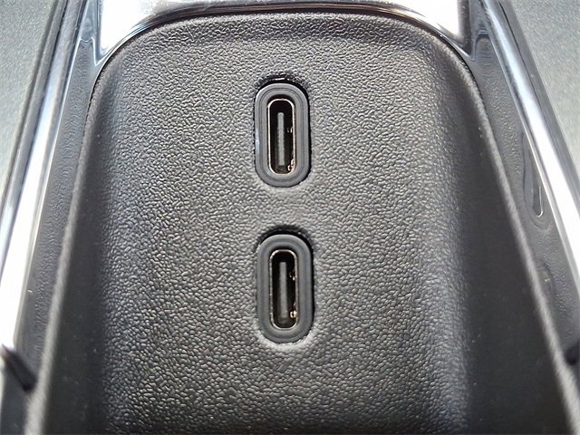 Certified 2025 Chevrolet Equinox EV LT image 23