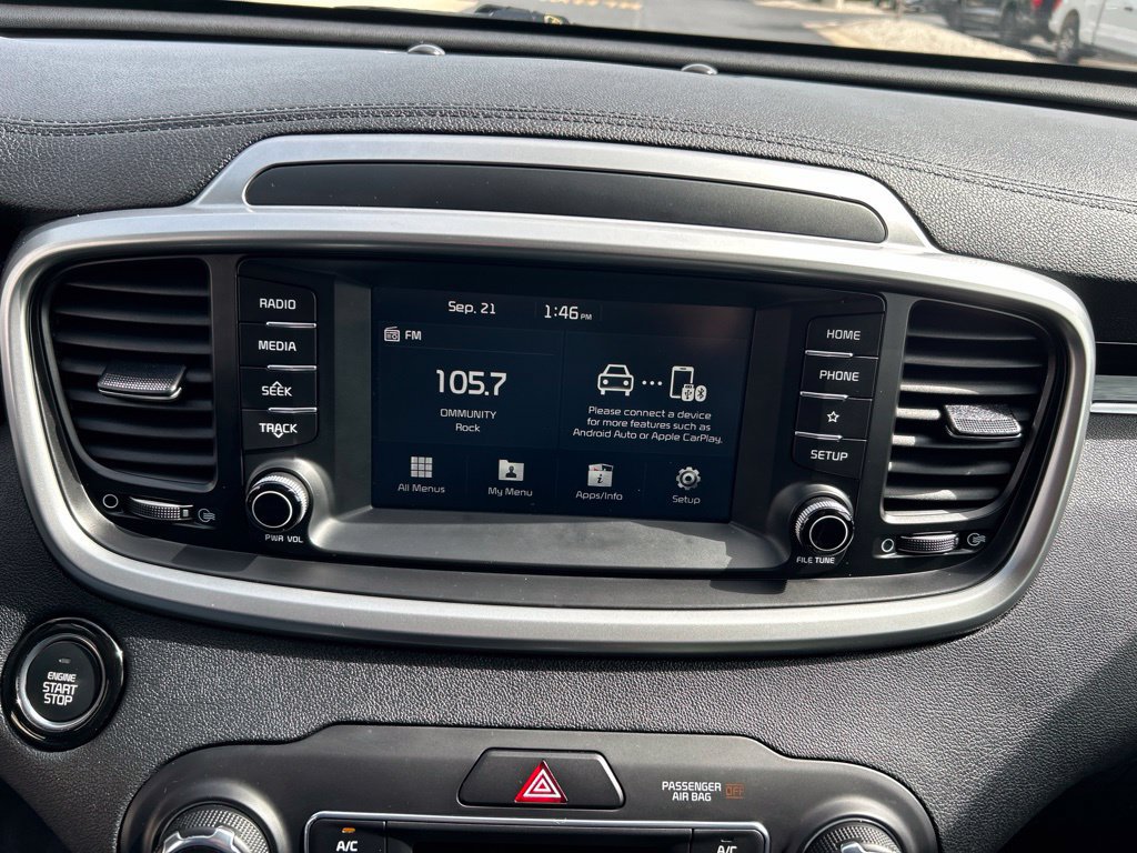 Used 2020 Kia Sorento AWD V6 image 17