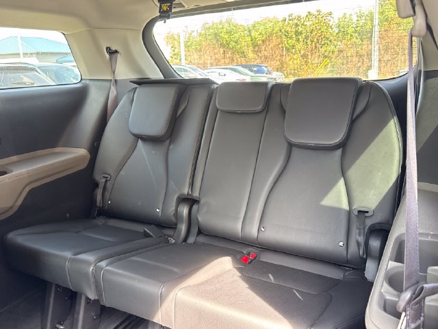 Used 2026 Kia Carnival LXS FWD image 12