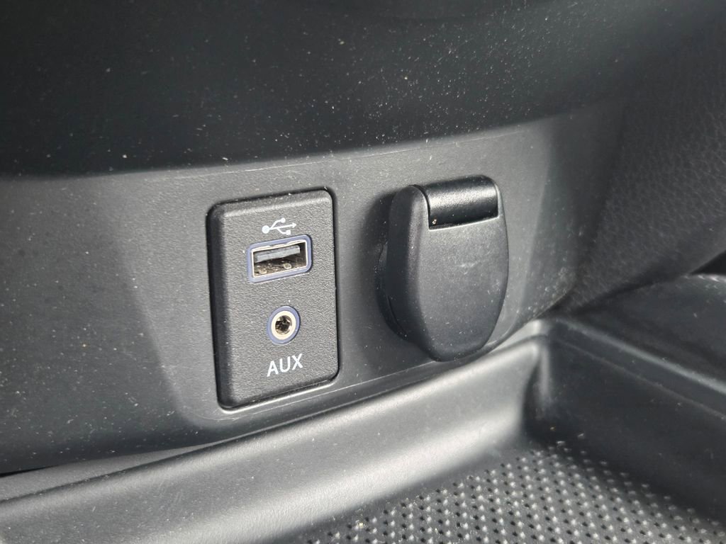 Used 2017 Nissan Rogue SL image 29