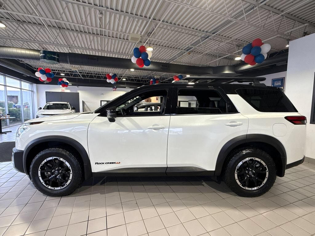 Used 2024 Nissan Pathfinder Rock Creek AWD/4WD image 11