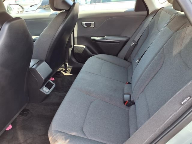 Used 2025 Kia K4 FWD image 24