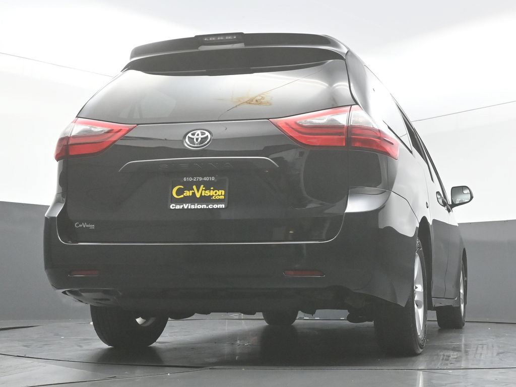 Used 2020 Toyota Sienna L FWD image 48