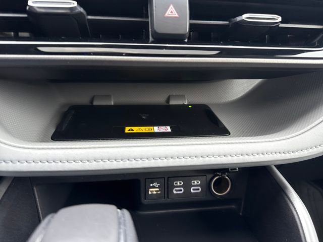 Used 2023 Toyota Highlander L image 36