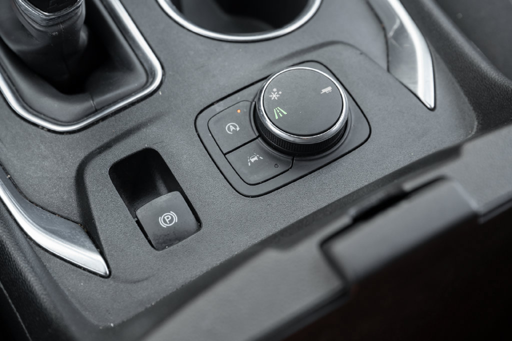 Used 2023 Chevrolet Traverse LT FWD image 33