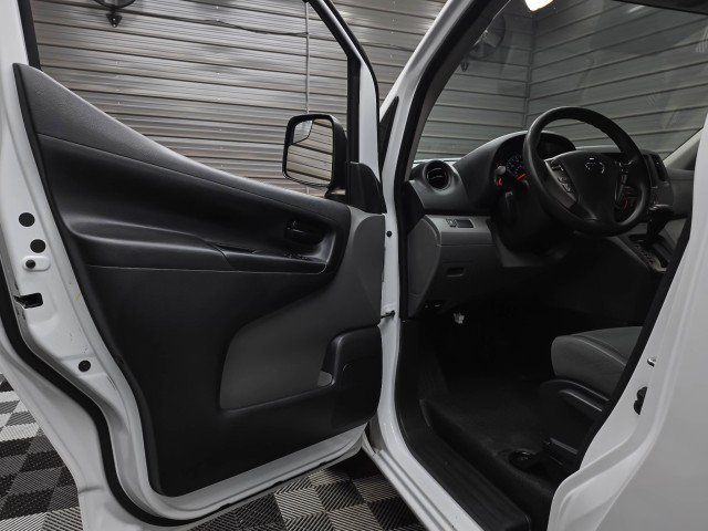 Used 2021 Nissan NV200 S FWD image 28