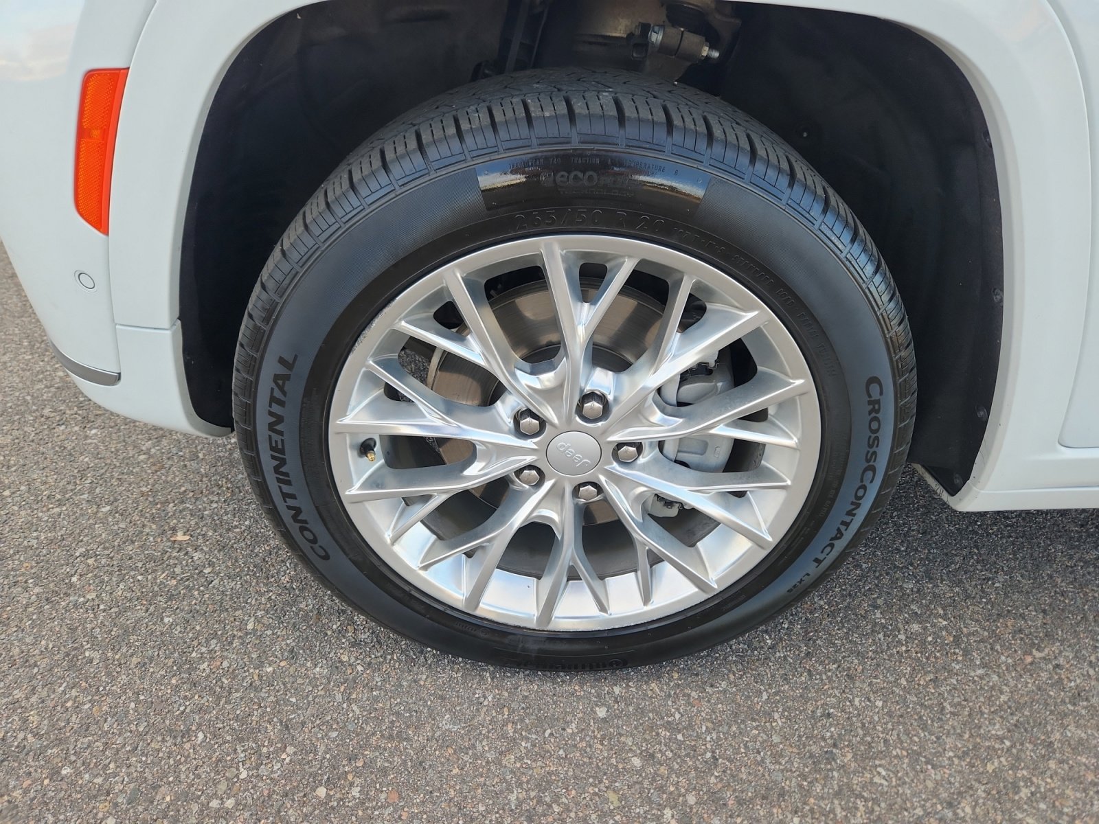 Used 2021 Jeep Grand Cherokee L Summit w/ Advanced Protech Group IV image 28