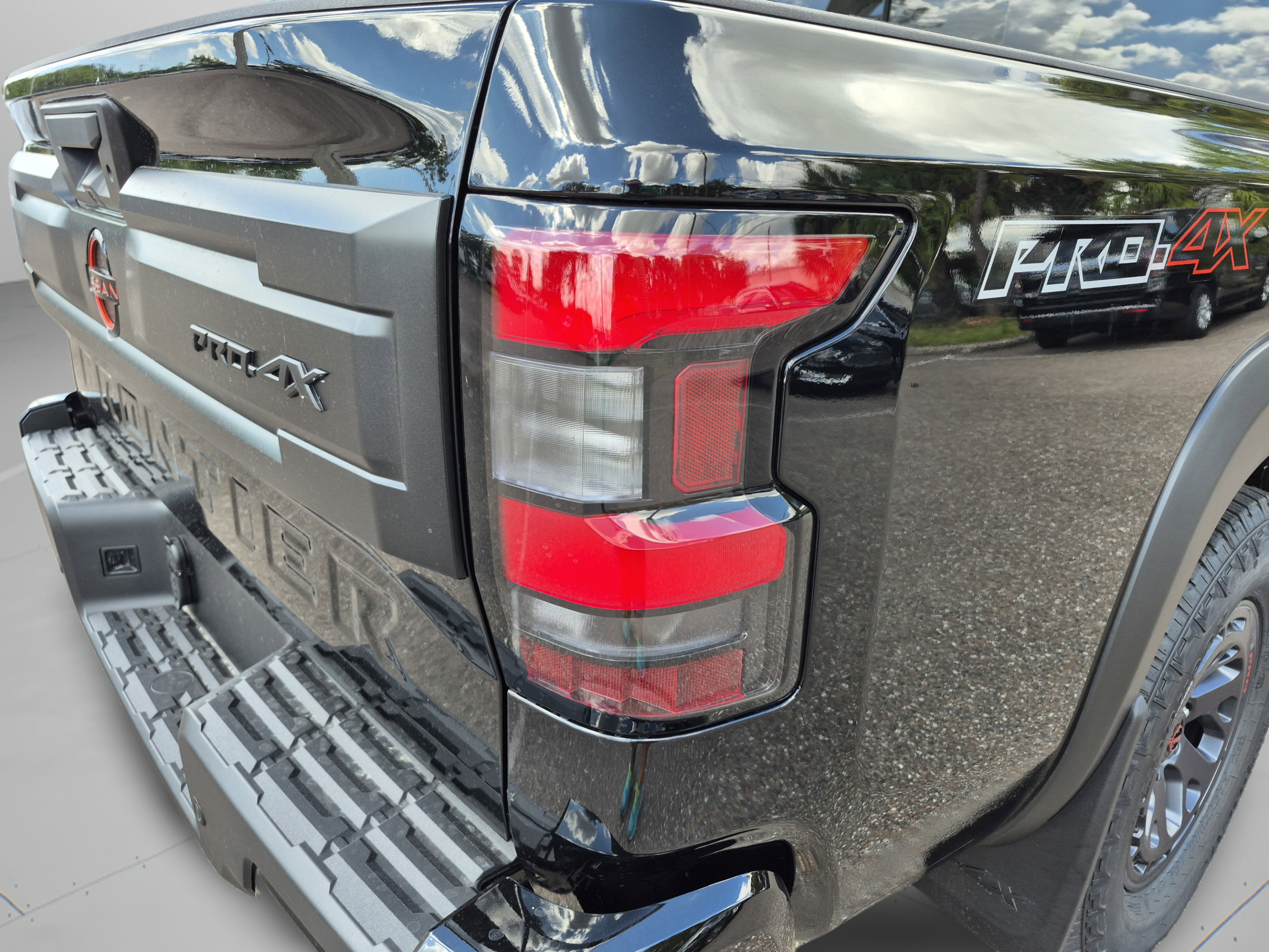 New 2026 Nissan Frontier PRO-4X w/ Pro Premium Package AWD/4WD image 38