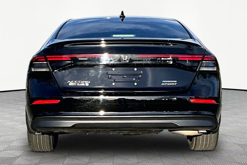 Used 2025 Honda Accord Sport image 7