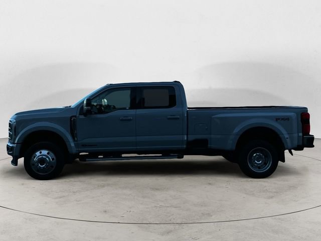 Used 2025 Ford F450 Lariat w/ FX4 Off-Road Package image 2