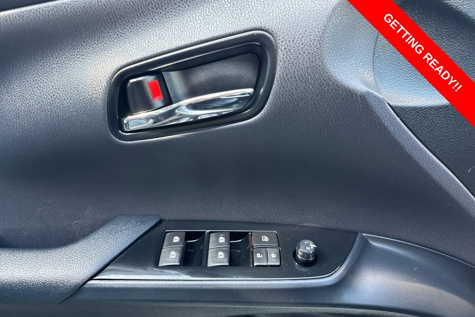 Used 2016 Toyota Prius Four image 11