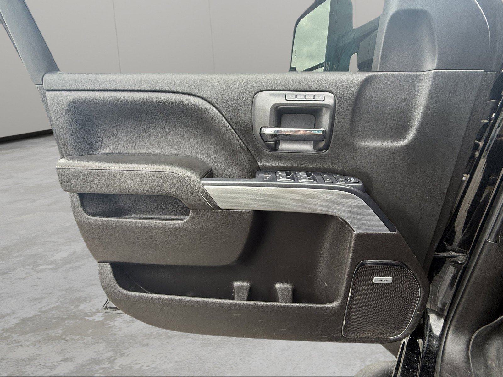 Used 2019 Chevrolet Silverado 2500 LTZ w/ Duramax Plus Package AWD/4WD image 21