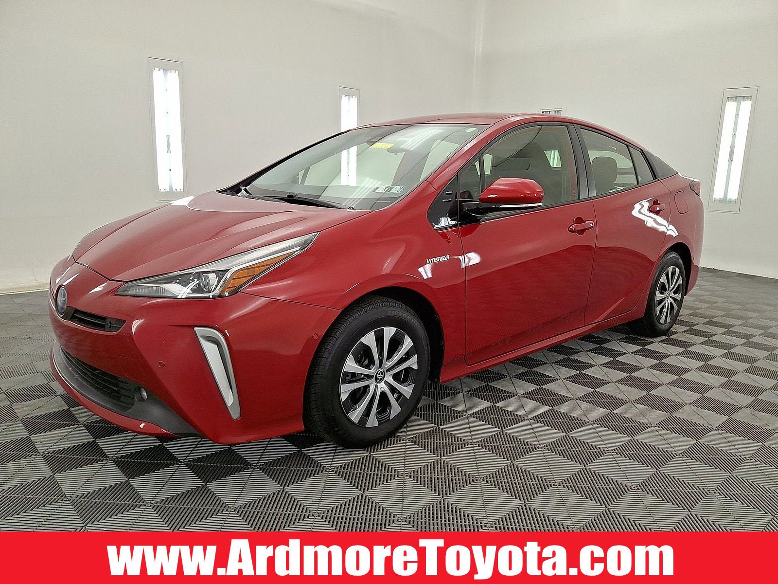 Certified 2019 Toyota Prius LE w/ Carpet Mat Package