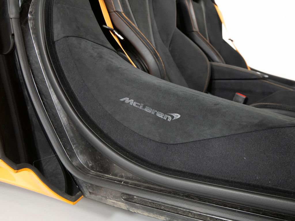 Used 2025 McLaren 750S RWD image 34