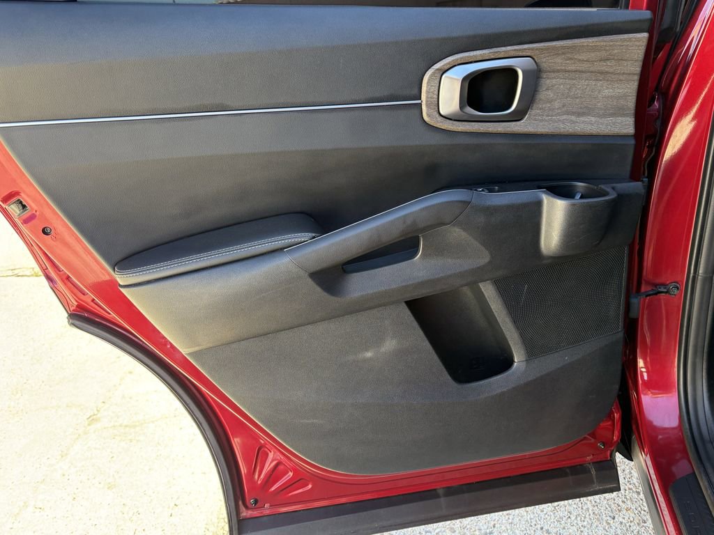 Used 2022 Kia Sorento EX image 22