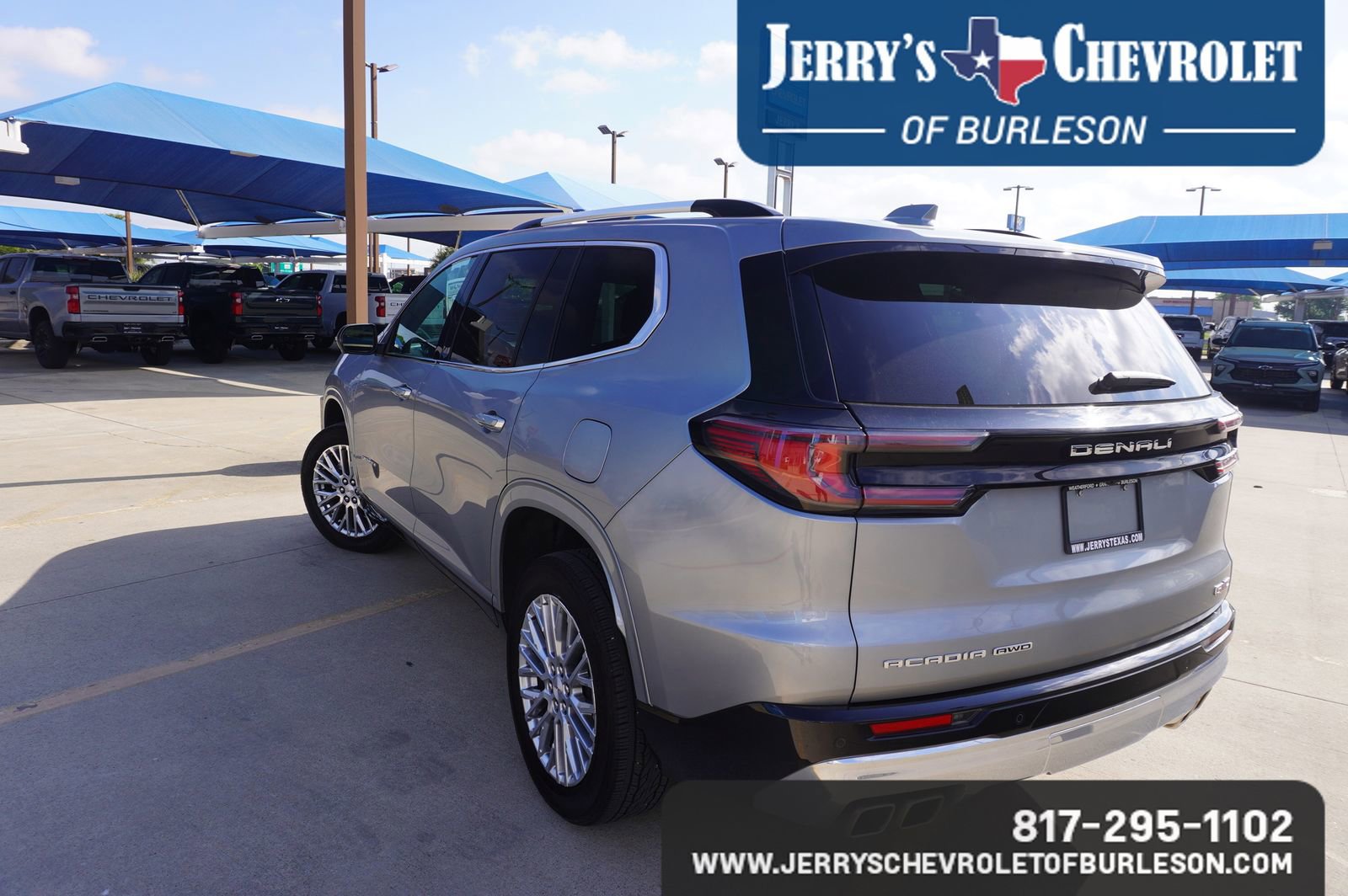 Used 2025 GMC Acadia Denali w/ LPO, Floor Liner Package image 4