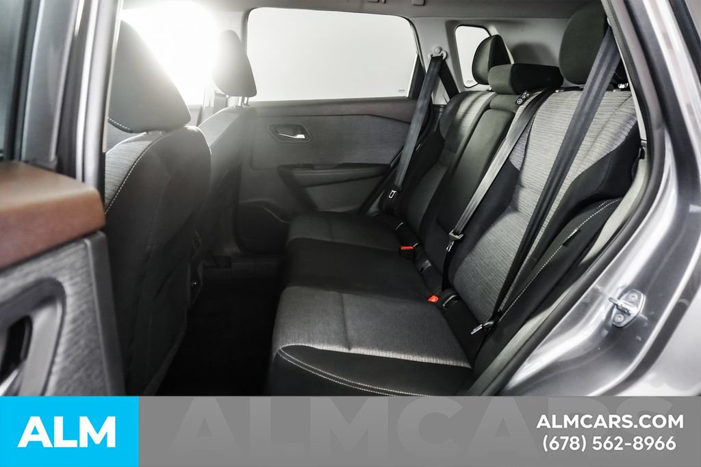 Used 2022 Nissan Rogue SV FWD image 17