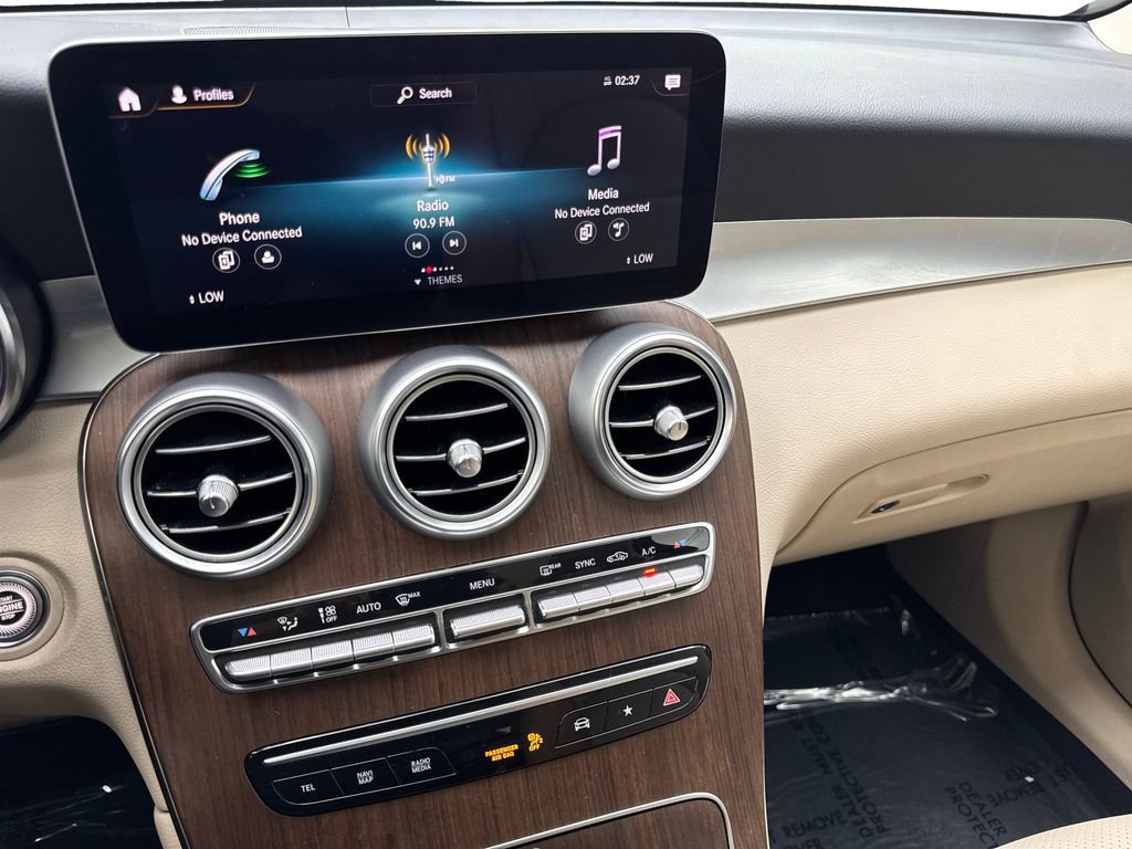 Used 2021 Mercedes-Benz GLC 300 4MATIC image 59