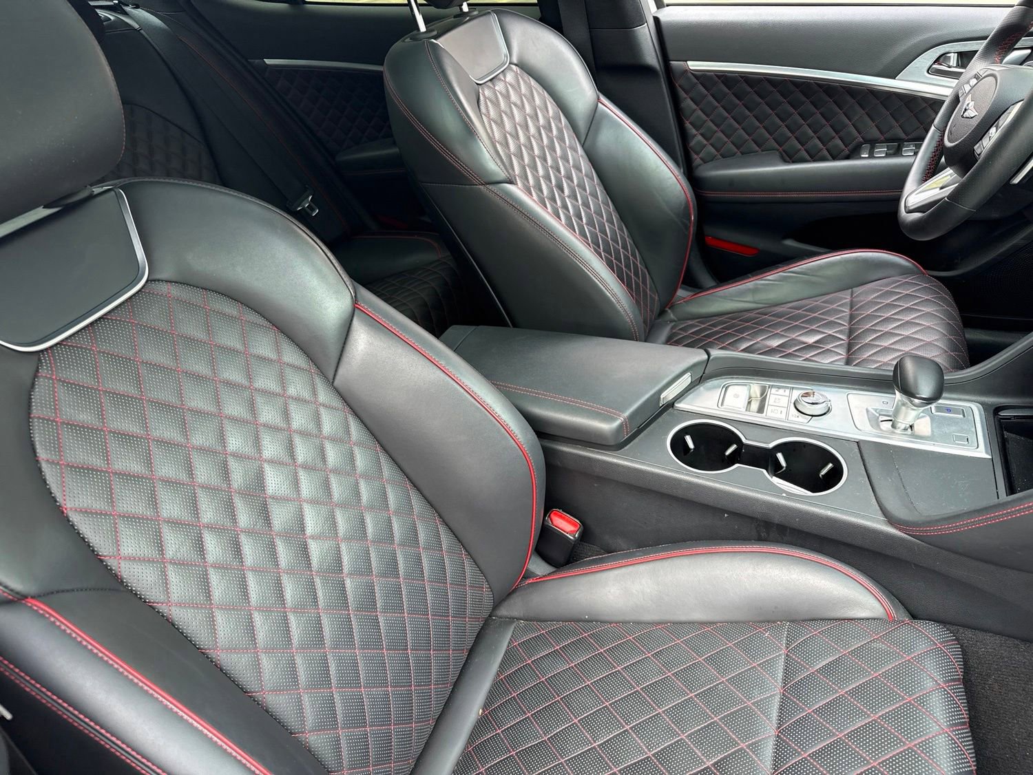 Used 2019 Genesis G70 3.3T Advanced w/ Sport Package RWD image 23