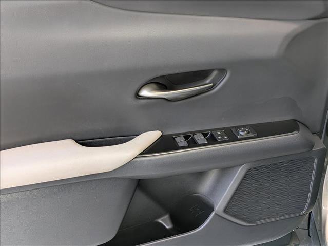 Used 2021 Lexus UX 200 w/ Premium Package image 19